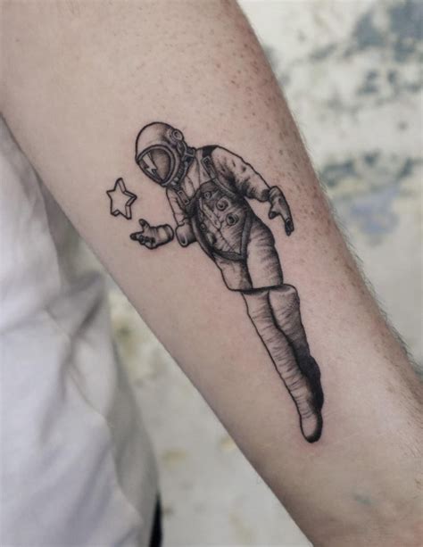 By Dale at Bloom and Gloom tattoos in Loughborough, England. : r/tattoos