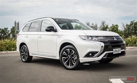 2021 Mitsubishi Outlander GSR PHEV review (video) – PerformanceDrive