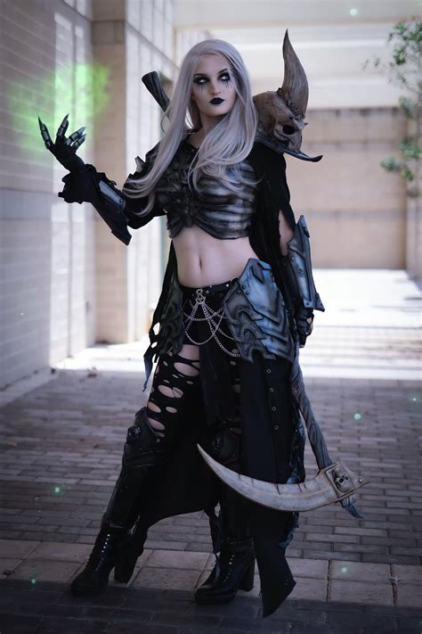 Female Necromancer Diablo Cosplay By Dark Lady Cosplay (self) : u ...