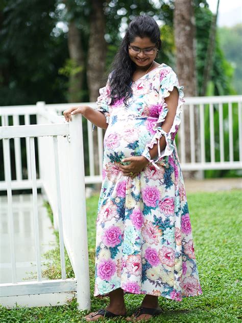 Maternity Photoshoot Gown- floral