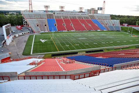 RVing Beach Bums: Calgary McMahon Stadium