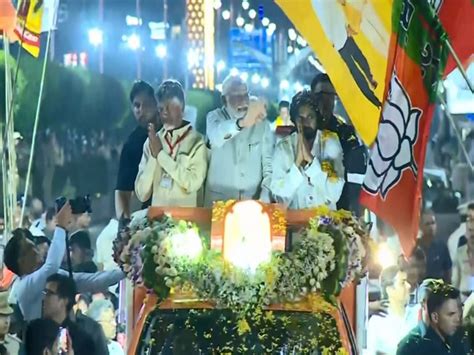 Andhra Pradesh: PM Modi holds roadshow with Chandrababu Naidu, Pawan Kalyan in Vijayawada | Politics