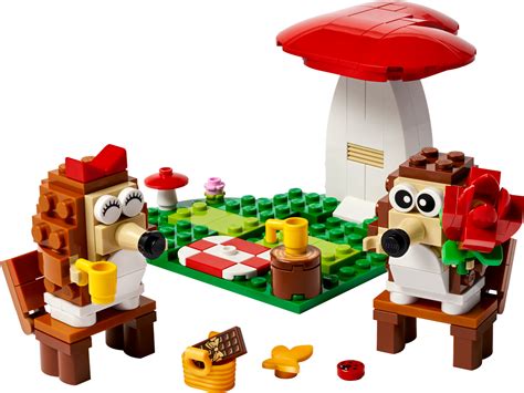 Hedgehog Picnic Date 40711 | Other | Buy online at the Official LEGO ...