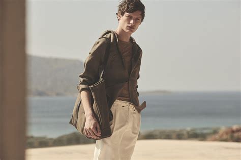 Massimo Dutti Unveils their New Singapore Online Store - Men's Folio