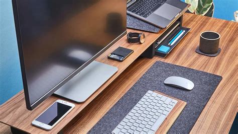 Desk gadgets and accessories for ultimate productivity » Gadget Flow