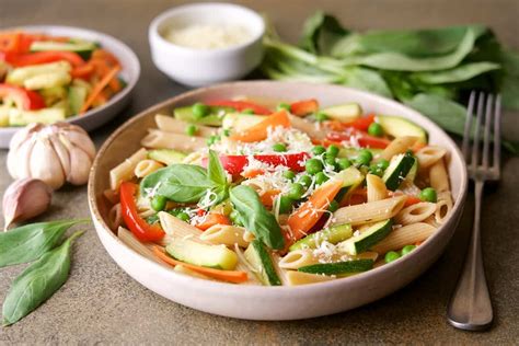 Pasta primavera, fácil y nutritiva - Comedera - Recetas, tips y consejos para comer mejor.