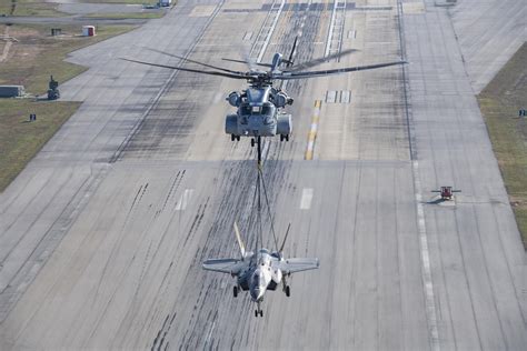 CH-53K King Stallion lifts F-35C Lightning II in external load test - The Aviation Geek Club