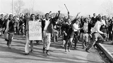 SOUTH AFRICA: Soweto riots photographer dies – PICTURES – Peril Of Africa