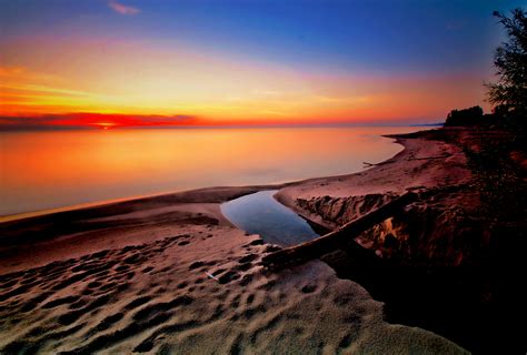 Lake Erie at sunrise. | Shutterbug