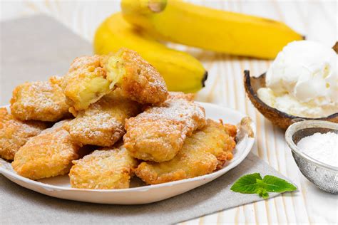 Try Fried Bananas, an Irresistible Thai Dessert and Snack Food | Recipe | Fried bananas, Thai ...