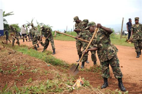 Members of Rwanda Defence Force participate in the monthly… | Flickr