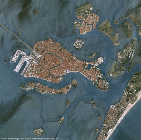 Venice, Italy high quality satellite image | Pléiades