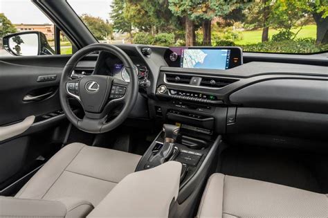 2020 Lexus UX 200 Pictures - 101 Photos | Edmunds