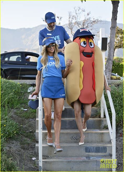 'Simple Life' Reboot Begins Filming: Nicole Richie Wears Hot Dog Suit ...