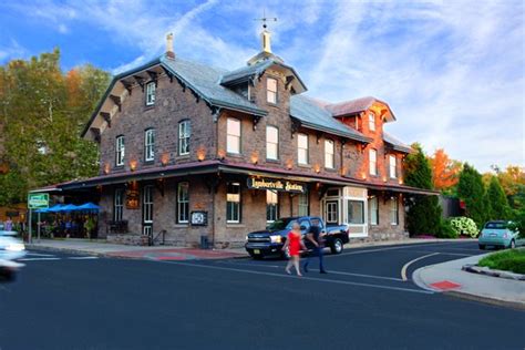 LAMBERTVILLE STATION RESTAURANT - Updated July 2024 - 492 Photos & 556 Reviews - 11 Bridge St ...