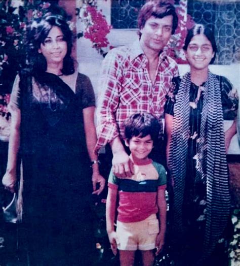 IN HAPPIER TIMES: Waheed Murad seen with his wife and chil… | Flickr