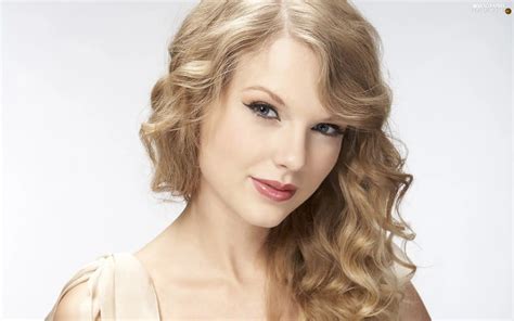 Smile, Taylor Swift, face - For desktop wallpapers: 1920x1200