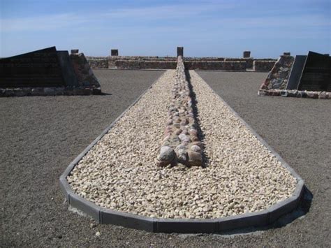 Liepāja Municipality, the Šķēde Dunes : Holocaust Memorial Places in Latvia