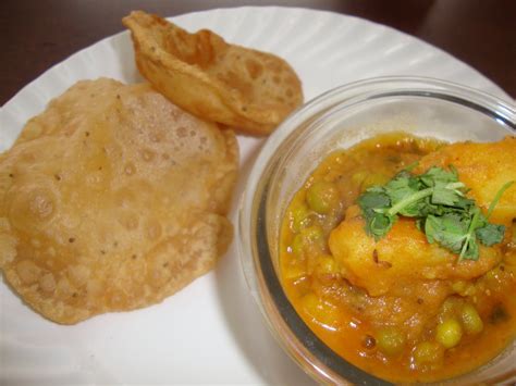 Tangy Notes: Poori Bhaji