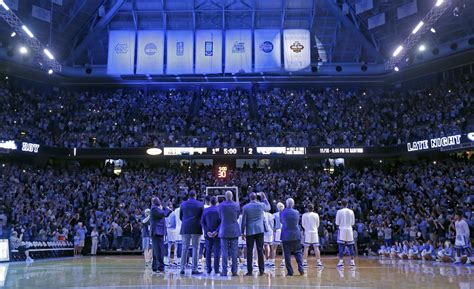 Tar Heels unveil 2017 NCAA championship banner - Houston, TX