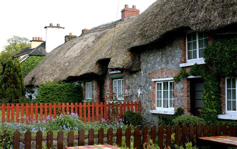 Adare Ireland Thatched Cottages - ardrendesign