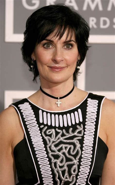 Classify Irish singer Enya Patricia Brennan