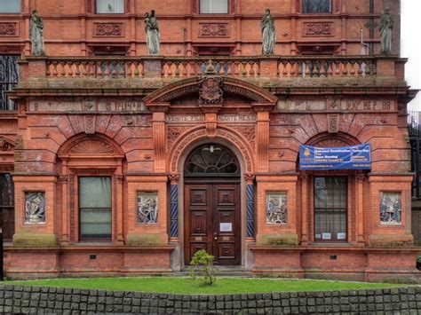 Entrance to St Bede's College © David Dixon cc-by-sa/2.0 :: Geograph ...