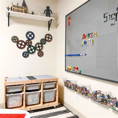 How to build a massive LEGO Wall - themartinnest.com