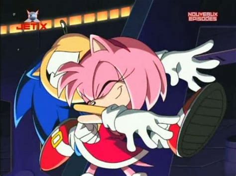 Amy choking Sonic - Sonic Forever Photo (14378816) - Fanpop