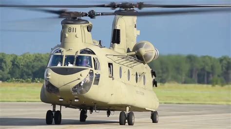 Learn about the CH-47 Chinook Helicopter - YouTube