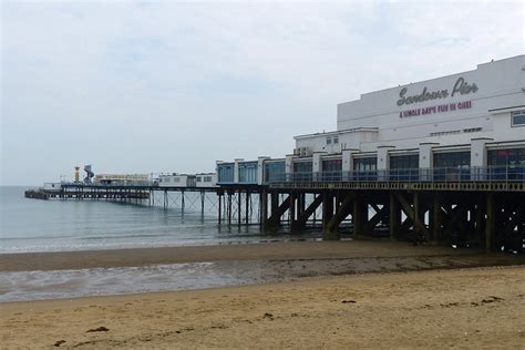 Sandown Pier, Isle of Wight © Robin Drayton cc-by-sa/2.0 :: Geograph Britain and Ireland