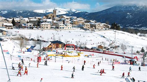 3 charming ski resorts in the French Pyrénées - Complete France