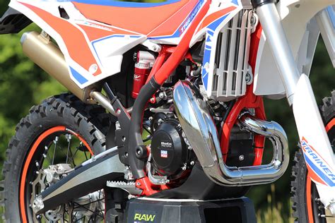 Tested: 2022 Beta 300 Xtrainer – Off-Road made easy