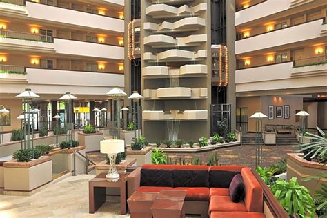 Embassy Suites By Hilton Hotel Des Moines-On The River