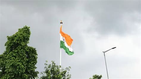 Republic Day 2024: Flag Protocol 101 – The Difference Between Unfurling And Hoisting | HerZindagi