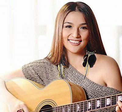 Zia Quizon was Most Viewed Music 'Ako Nalang' - atunes!