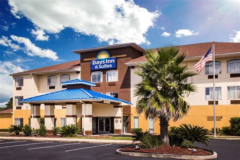 Days Inn & Suites Foley, AL - See Discounts