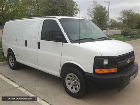 2009 Chevrolet Express 1500 Cargo Van 4 - Door 5. 3l Flex Fuel E85 Awd