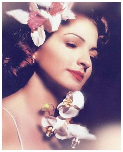 Gloria Estefan: Mi Tierra Album Photoshoot