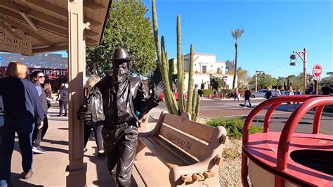 Perfect statue prank sends people running for their lives! - YouTube