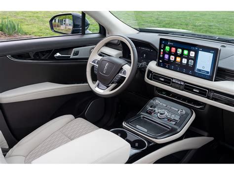 2023 Lincoln Nautilus: 102 Interior Photos | U.S. News