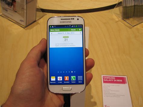 Samsung Reportedly Planning Galaxy S4 and Galaxy S4 mini Black Edition