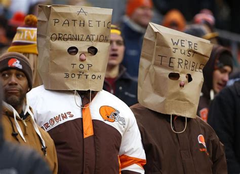 BREAKING NEWS: THE CLEVELAND BROWNS LOSE TO BYE WEEK BY A SCORE OF 48-3