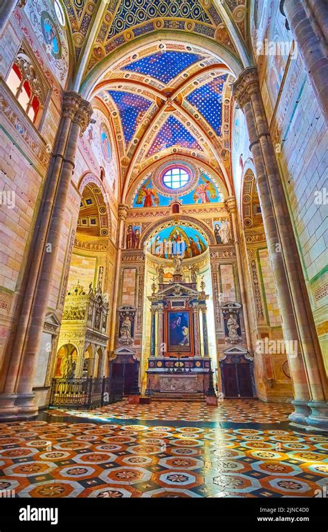 CERTOSA DI PAVIA, ITALY - APRIL 9, 2022: The colorful interior of ...