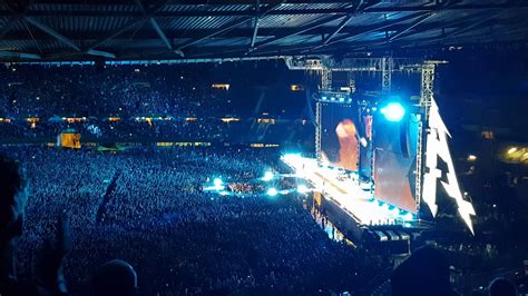 Metallica - Enter Sandman (Ernst-Happel stadion, Vienna, 16.08.2019) - YouTube