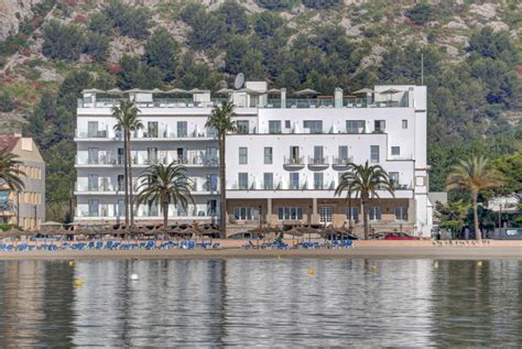 4* Adults Only sea front hotel in Puerto Pollensa The Stunning Hotel Pollentia - Parasol ...