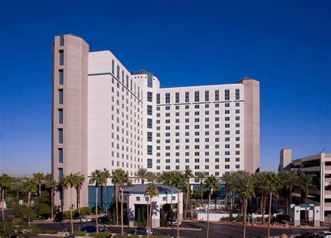 HILTON GRAND VACATIONS ON PARADISE $87 ($̶1̶3̶9̶) - Updated 2021 Prices & Hotel Reviews - Las ...