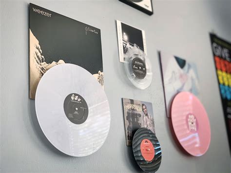 Record Props – Vinyl Record Display – How To Display Vinyl Records