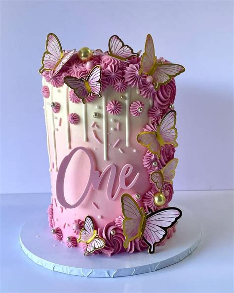 Pin on birthday | Butterfly birthday cakes, Beautiful birthday cakes, Queens birthday cake