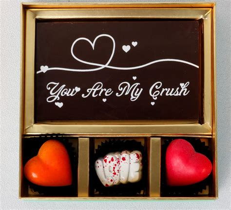 Square Graphic chocolate gift box - Legendary Chocolatier - Socola Việt ...